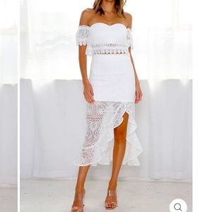 Jaus Two sisters the label Aphrodite Set